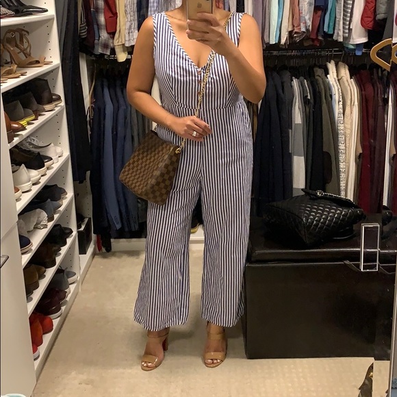 ❌SOLD❌ Louis Vuitton Crossbody - Picture 8 of 8